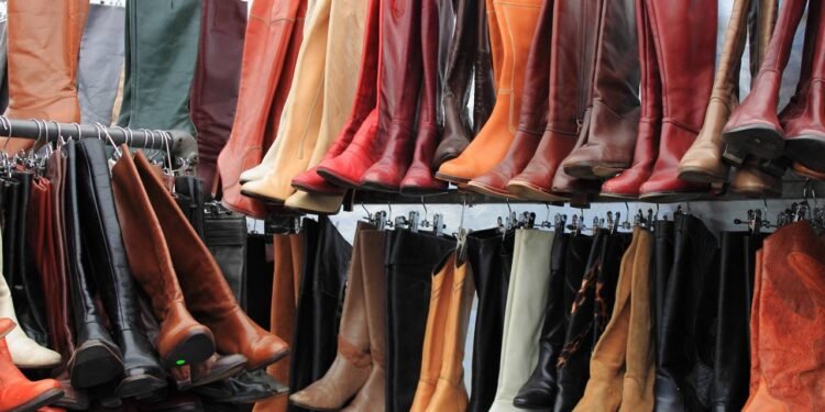 A bota mais sofisticada da temporada chegou com tudo nas ruas brasileiras