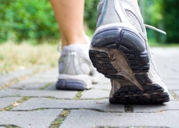 Quantas vezes por semana você deve caminhar para proteger seu coração?