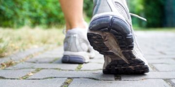 Quantas vezes por semana você deve caminhar para proteger seu coração?