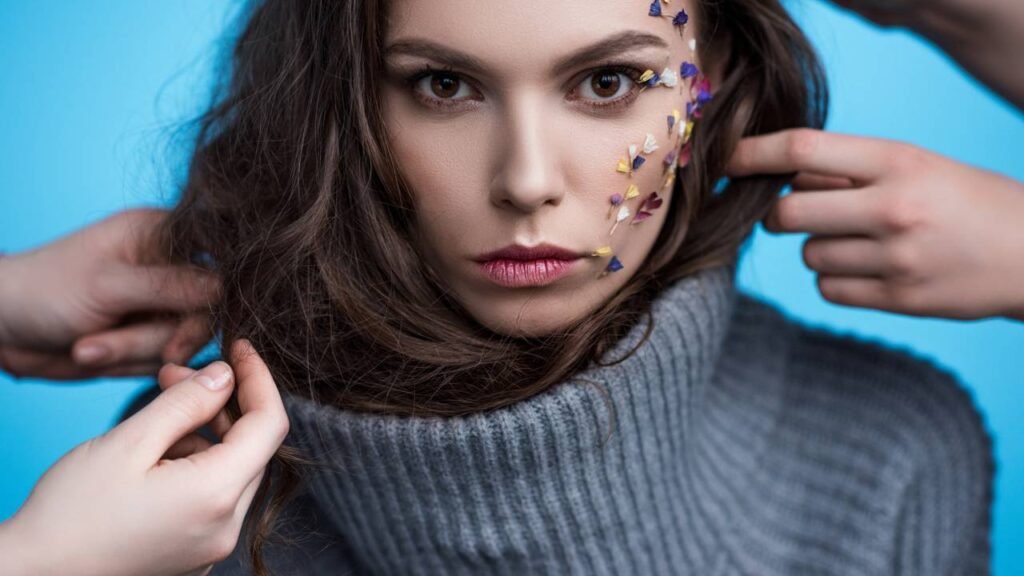 Adeus aos moletons oversized, a moda agora é looks mais sofisticados e elegantes