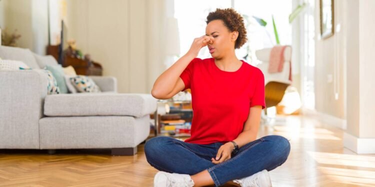 Erros comuns na limpeza que deixam a casa com cheiro ruim mesmo após faxina