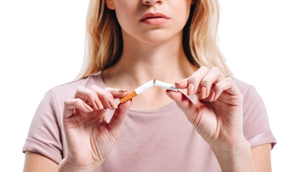 Estudo revela que fumar dois cigarros por dia já aumenta risco cardíaco em 50%