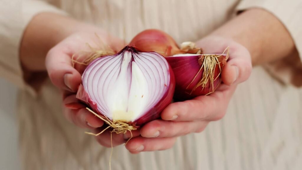 Como eliminar o sabor forte da cebola sem perder a textura