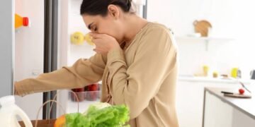 Por que algumas cozinhas ficam com mau cheiro mesmo limpas?