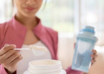 Benefícios pouco conhecidos da creatina que vão além dos músculos