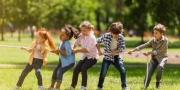 Estudo revela por que crianças perdem o foco mesmo entendendo a tarefa