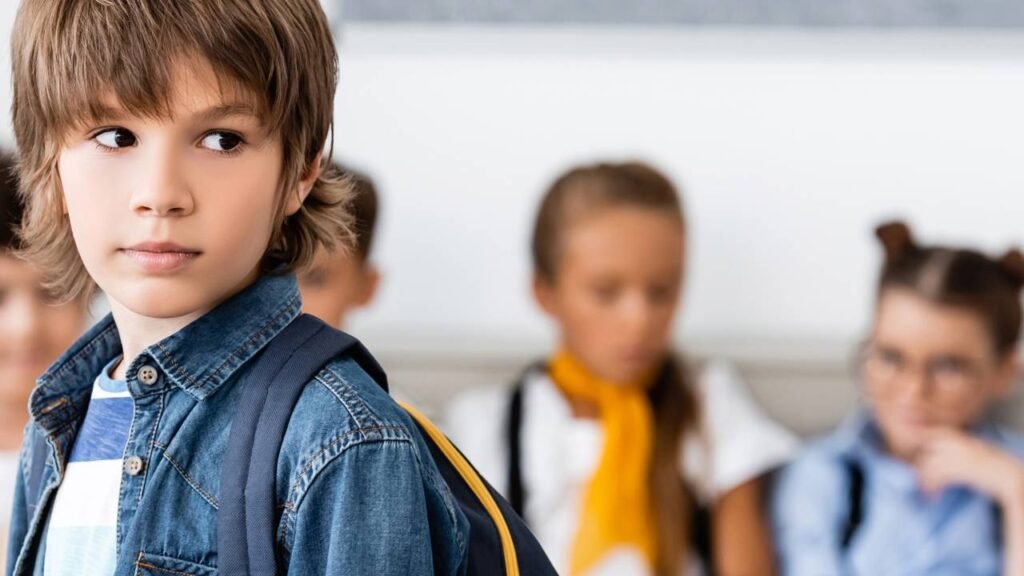 Estudo revela por que crianças perdem o foco mesmo entendendo a tarefa