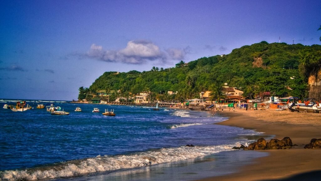 O vilarejo que conquistou o Brasil com charme, hospitalidade e alto padrão