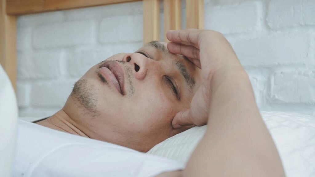 Como dormir bem mesmo no calor abafado com truques simples e naturais