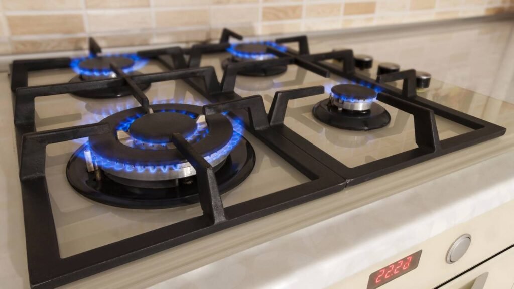 Como o uso correto da panela e do fogo evita desperdício de gás na sua rotina