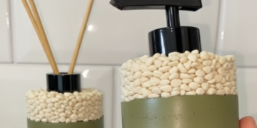 Aprenda a fazer esse porta sabonete líquido simples e perfeito para seu banheiro