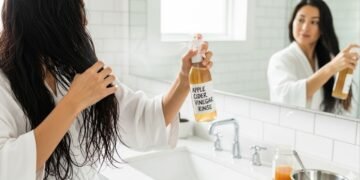 Solução natural que limpa a raiz e segura a oleosidade por muito mais tempo