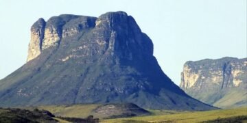 O vilarejo esquecido que virou refúgio de arte e transformação