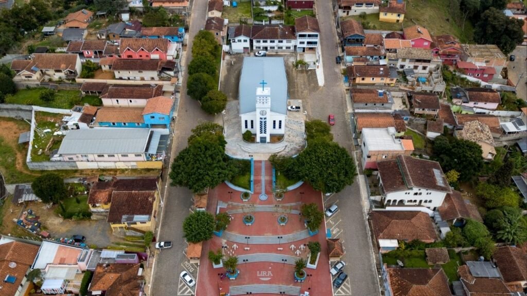 O vilarejo que mantém clima de inverno mesmo nos dias mais quentes do verão