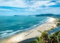 O destino mais silencioso do litoral mesmo com praias disputadas para passar o final do ano
