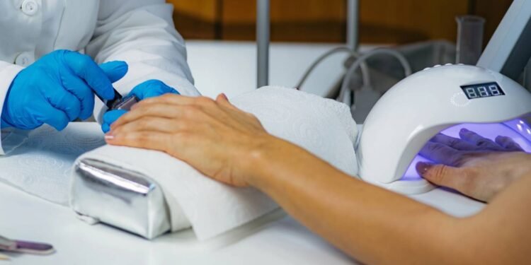 Erros na manicure que prejudicam sua saúde e como evitá-los
