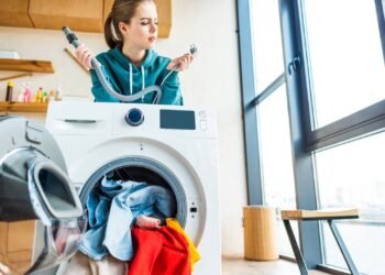 Os piores erros que estragam sua máquina de lavar e como evitar
