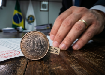 Banco Central emite comunicado pra quem ainda tem moeda de 50 centavos em casa