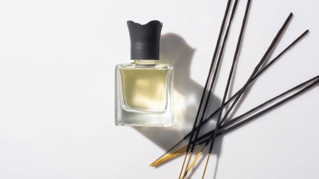 Comecei a usar esse perfume caseiro e minha casa está sempre com cheiro de limpa 