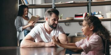 7 frases que revelam pais emocionalmente imaturos e como isso nos afeta