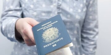 Companhias aéreas reforçam checagem de passaportes em voos para os EUA