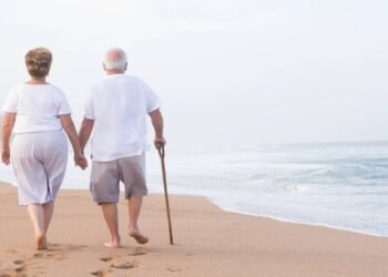 Se você quer viver uma vida mais feliz aos 65 anos, diga adeus a estes hábitos