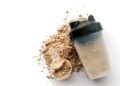 O que os especialistas dizem sobre tomar proteína em pó todos os dias