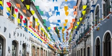 A capital do Nordeste que mistura história viva e mar por um preço justo