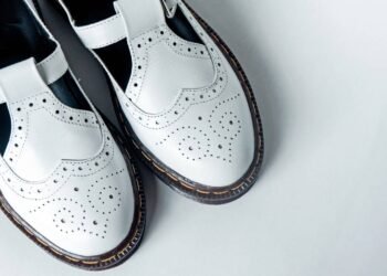 O sapato mais elegante e confortável da moda atual voltou com novo visual