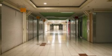 Um shopping famoso fecha todas as portas após 30 anos, e muitos perguntam: o que acontecerá com as lojas?