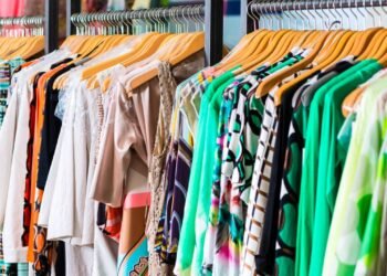 O vestido mais desejado da temporada combina com tudo e valoriza seu corpo