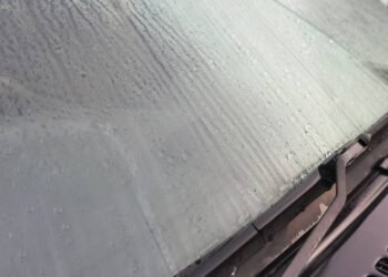 Como acabar com os vidros embaçados do carro utilizando uma batata