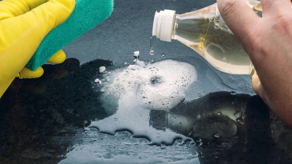 Diga adeus às panelas queimadas, esse truque com sal resolve o problema sem dificuldades