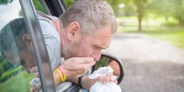 Ânsia de vômito constante? Veja o que pode ser