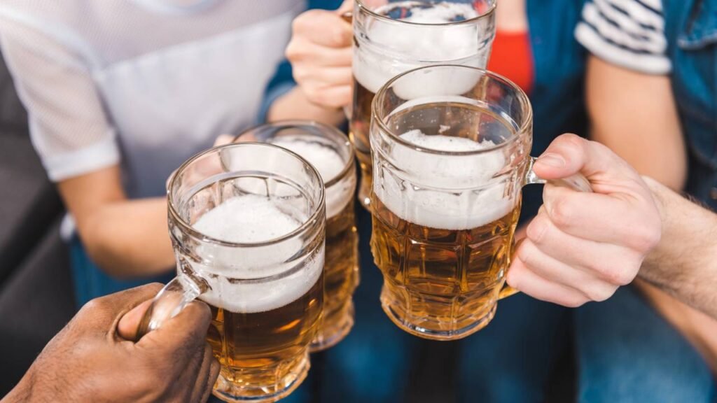 Estudos revelam que beber em excesso pode antecipar AVC em até 11 anos