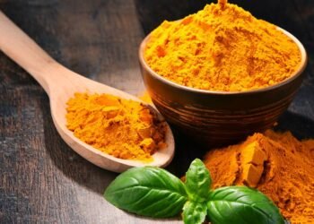 O tempero que cresce escondido e oferece muito mais do que apenas sabor