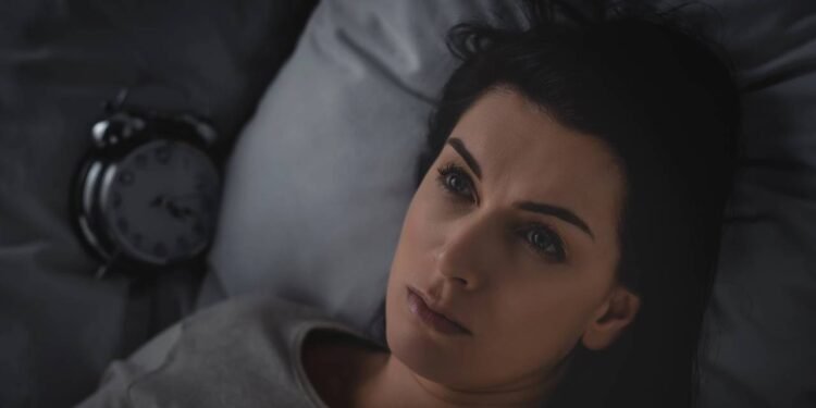 Sinais ignorados de falta de sono que afetam sua saúde antes de você perceber