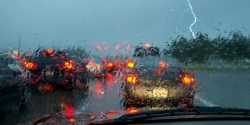 Chuvas do fim de 2025 exigem atenção redobrada com alagamentos e risco nas cidades