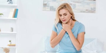 A planta que além de aliviar a tosse também ajuda na sua saúde digestiva