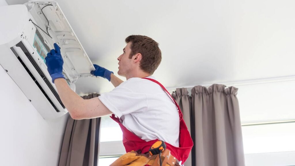 Quanto custa instalar ar-condicionado antes do verão e como economizar muito