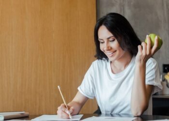 Veja os documentos necessários e como garantir seus benefícios do INSS sem dor de cabeça