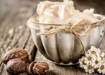 O toque nutritivo que deixa a pele mais firme, macia e protegida contra o ressecamento