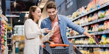 Como organizar compras do mês para reduzir desperdício e economizar mais