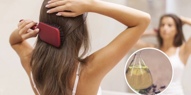 Tá com cabelo estagnado? Esse óleo barato pode destravar o crescimento
