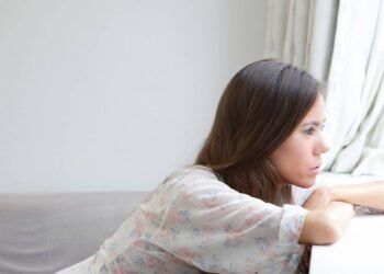 Conheça os programas que dão terapia e dinheiro de graça para mulheres