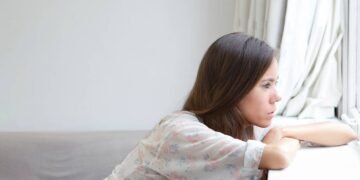 Conheça os programas que dão terapia e dinheiro de graça para mulheres