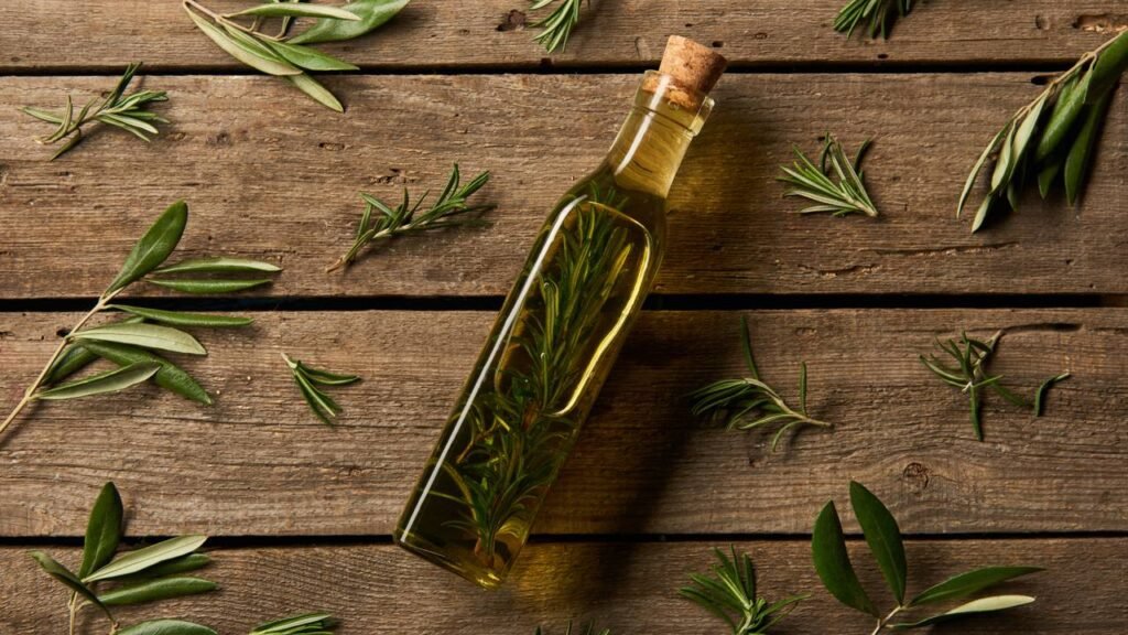 Cabelo caindo aos montes? Use isso no couro cabeludo e veja a diferença