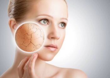 Sua pele está descascando? Não é troca de pele, é falta de água