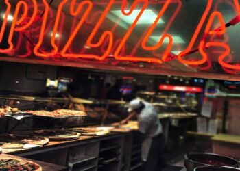 Rede tradicional de pizzaria fecha as portas após quase 50 anos de funcionamento
