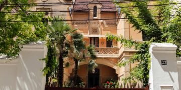 Dicas de plantas para fachadas bonitas e fáceis de cuidar em novembro